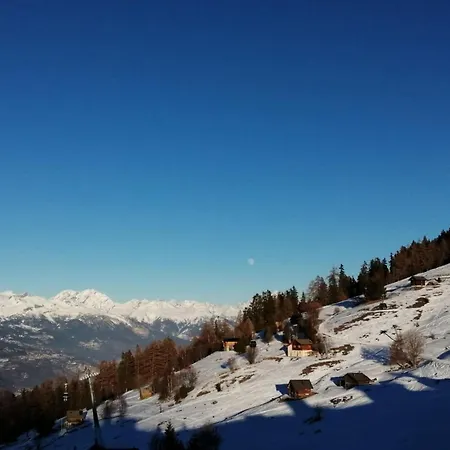 Apartment Mountain With Views
