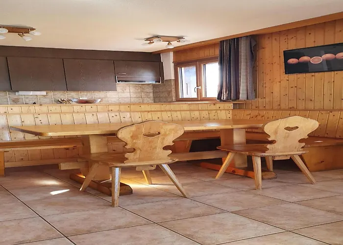 Apartment For 8 In *